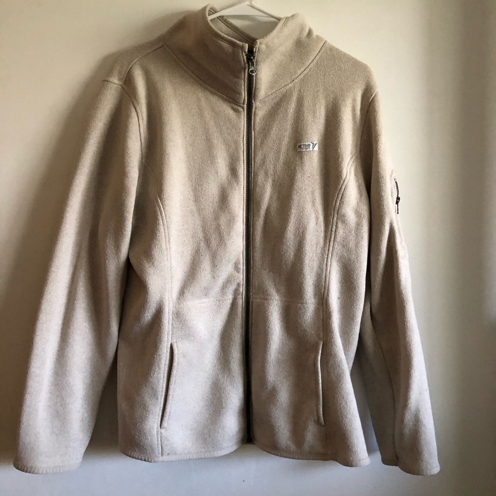 Old navy zip up🤩